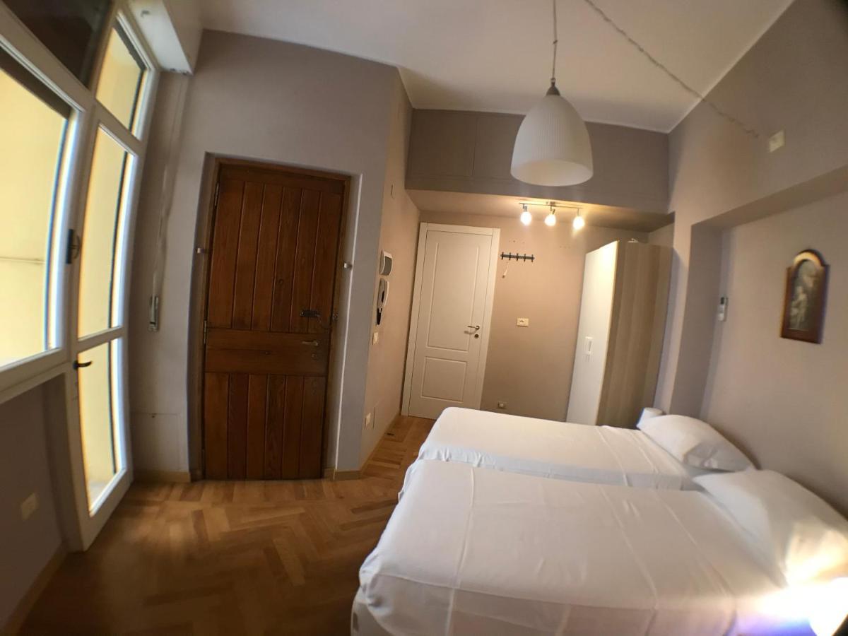 Ponte Vecchio 4 Bedrooms Florence Exterior photo